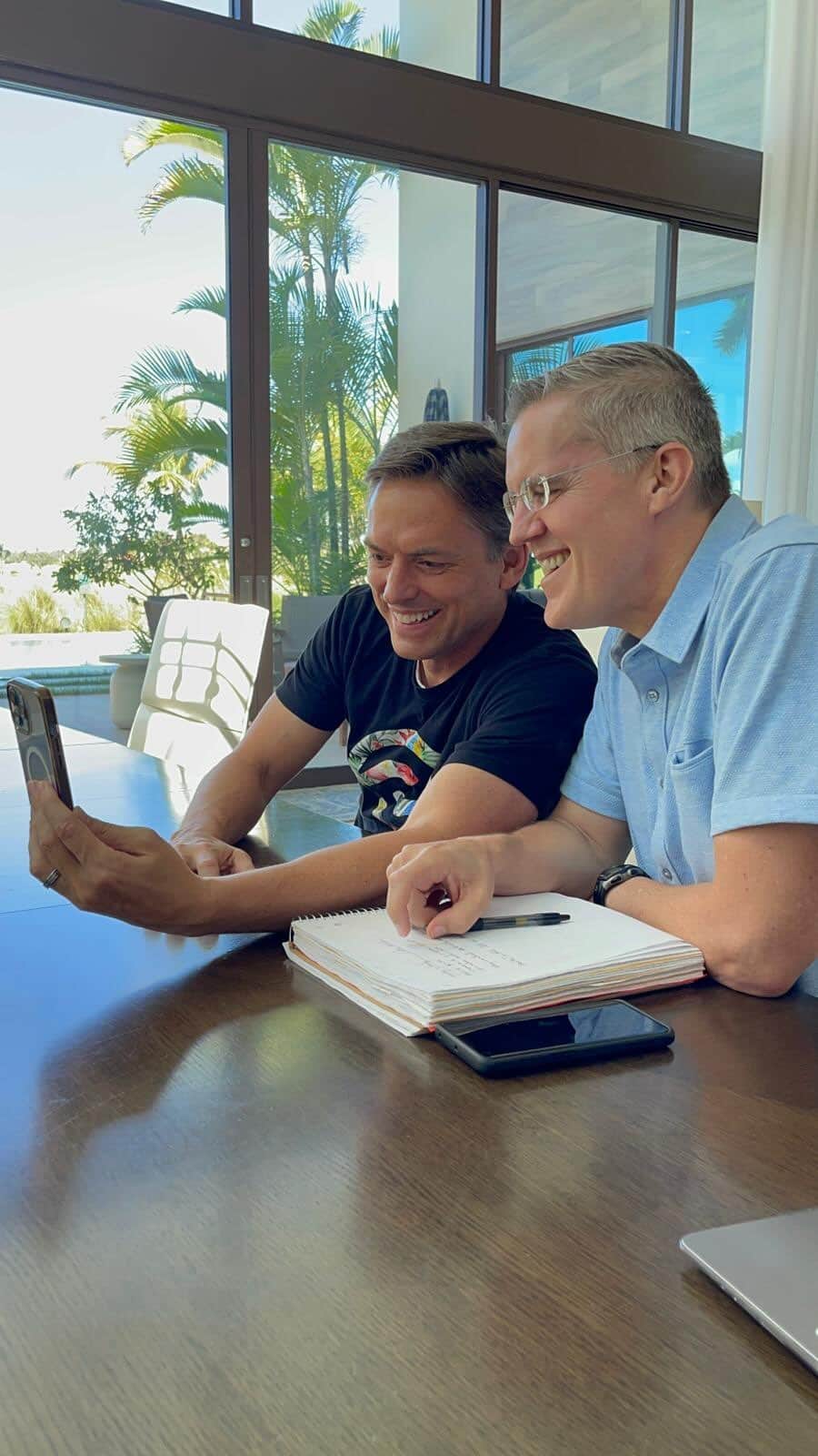 ARIIX Officialのインスタグラム：「Collaborating with leaders this weekend in Puerto Rico, @darrenzobrist and @johnwadsworthpc are always working to improve YOUR #PartnerCo experience 🙌」