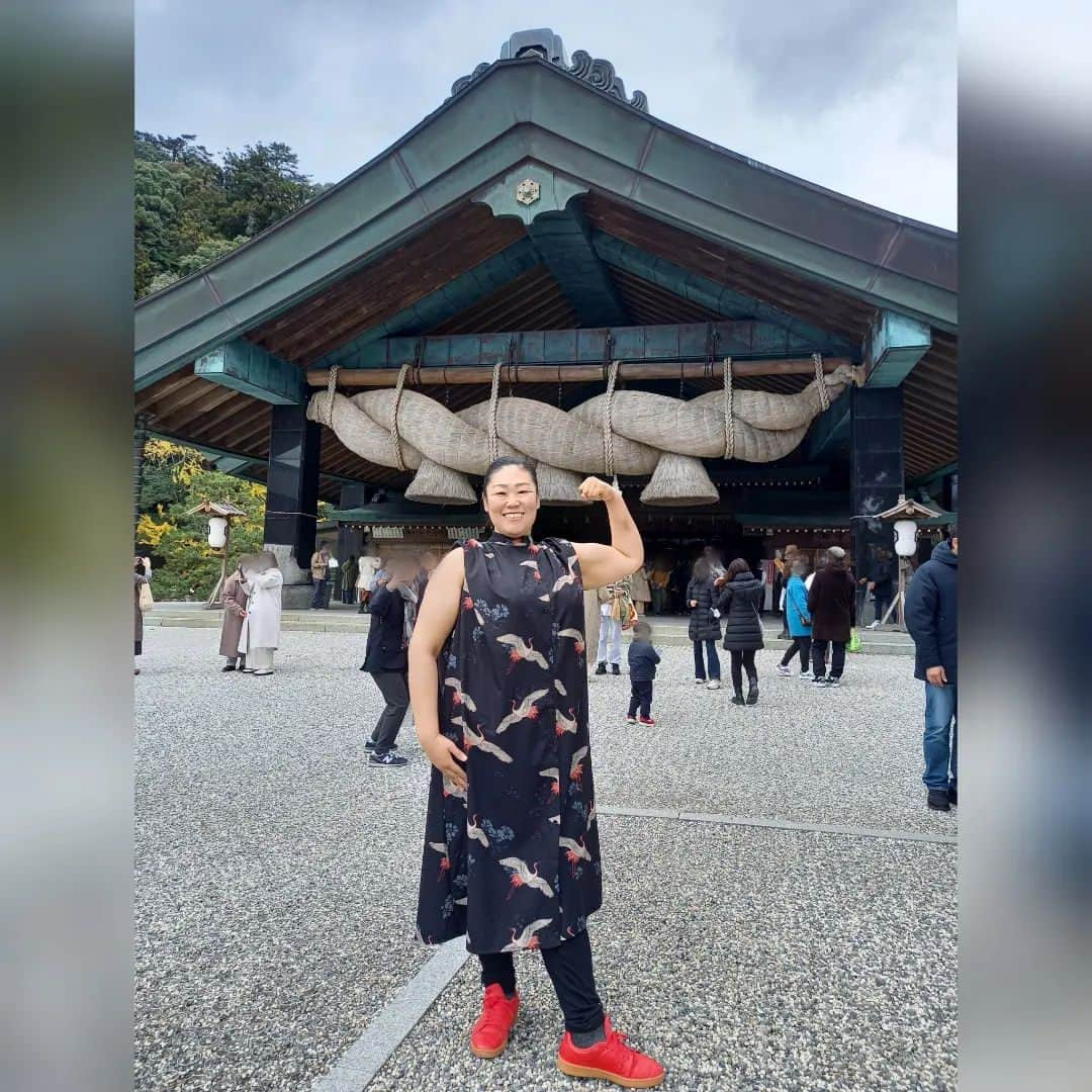 ぢゃいこさんのインスタグラム写真 - (ぢゃいこInstagram)「⛩️出雲大社⛩️ 今年もお参りできたことに感謝🙇‍♀️ こうして毎年お付き合いしてくれる後輩に感謝🙇‍♀️ #出雲大社 #神在祭  #神在月 #神議 #縁結 #ぢゃいこ #岡田直子 #服部ひで子 #吉本新喜劇」12月3日 15時10分 - dyaimeshi