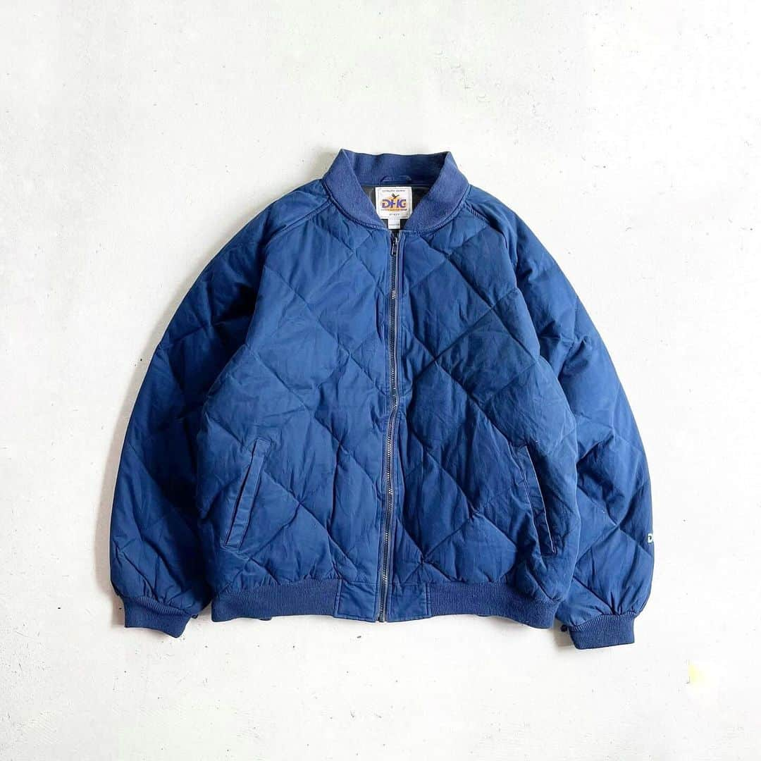 DROP...vintage select shopさんのインスタグラム写真 - (DROP...vintage select shopInstagram)「1990s Jipup Cotton Quilting Jacket Navy  青寄りのネイビー💙  渋めのいなためアイテムですが、ネイビーであることで軽快でオーセンティックになりますね。」12月3日 16時02分 - tokyo_drop