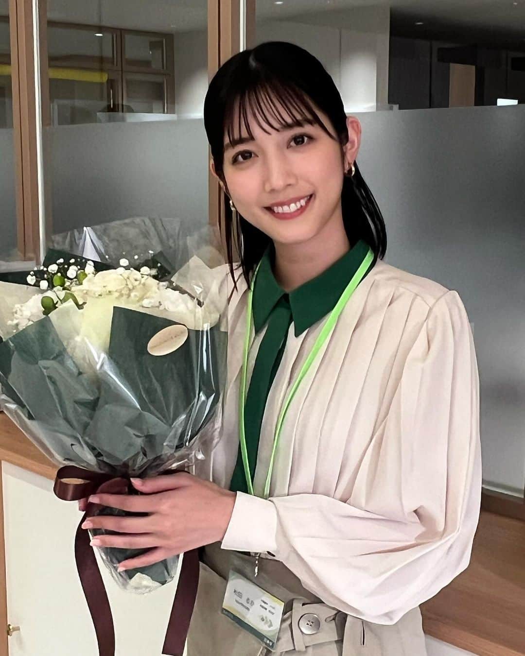 松田るかさんのインスタグラム写真 - (松田るかInstagram)「ライフネット生命さんの新CM、ご覧頂きましたでしょうか☺️ わたくし、お ...