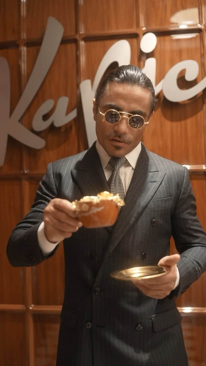 Saltbae（ヌスラット・ガネーシュ）のインスタグラム：「Did you try @kapicciiiinoo #saltbae#salt#saltlife」