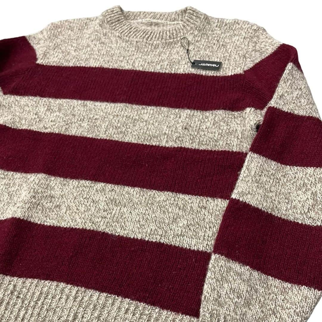 ジャムルさんのインスタグラム写真 - (ジャムルInstagram)「ボーダー WOOL KNIT 5900y+tax(6490)  太ピッチのボーダーニットって探すとなかなかありません。 オートミールxバーガンディの色目もお洒落です。 ゴツくないウールで着やすさも◎  WEB SHOPに入荷しております。 是非ご覧ください。 jammru.com  #jammru#sweater#セーター #大阪古着屋#心斎橋古着屋#usedmix #osaka  #fashion  #streetstyle  #streetfashion  #vtg  #vintage  #used  #usedclothing  #古着 #古着屋 #ファッション #70s #80s #90s」12月3日 16時36分 - jammru