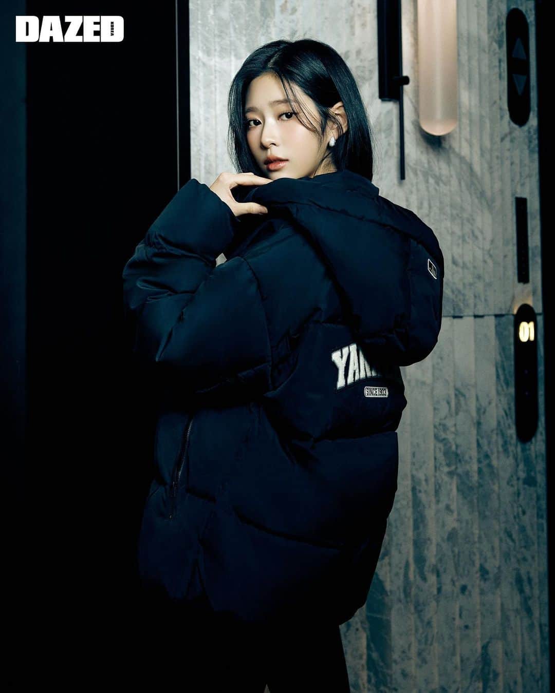 キム・ミンジュさんのインスタグラム写真 - (キム・ミンジュInstagram)「🩶🖤 @dazedkorea  @mlbkorea #MLB사랑」12月3日 19時00分 - minn.__.ju