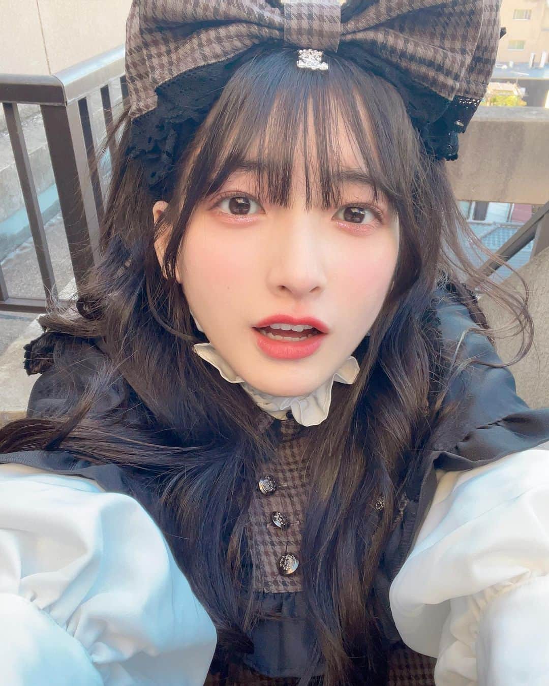 蛭田愛梨さんのインスタグラム写真 - (蛭田愛梨Instagram)「でかリボンかわち🎀  #aliceandthepirates  #lolita #fashion #ロリータ」12月3日 17時23分 - hiruta_airi