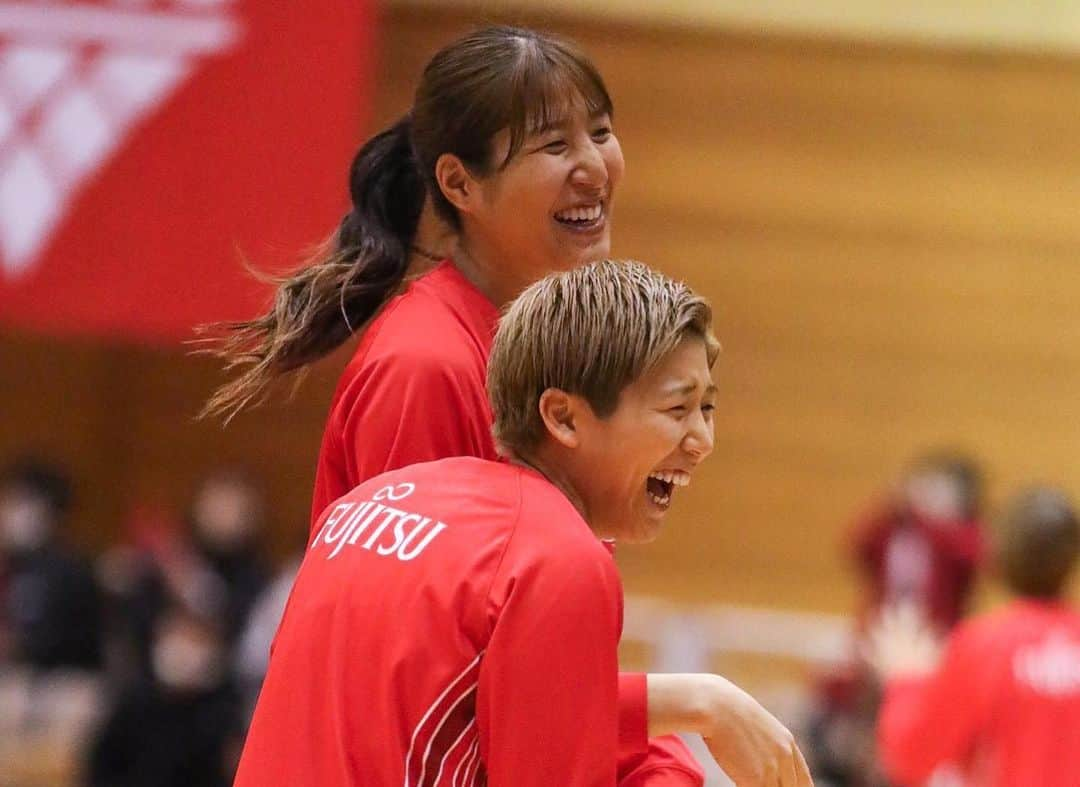 宮澤夕貴さんのインスタグラム写真 - (宮澤夕貴Instagram)「vs 姫路　in 旭川 今週もたくさんの応援ありがとうございました⛄️❄️✨ 今日は今シーズン初の出場選手全員得点💯✨ 次は皇后杯。 いい準備します。」12月3日 17時28分 - miyazawa_yuki