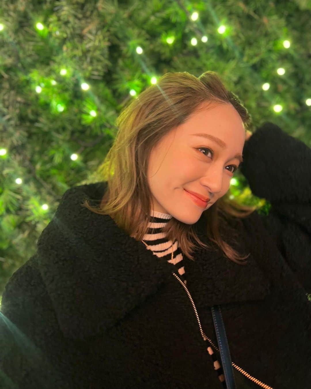 chayのインスタグラム：「あっというまに12月🎄 おすすめのイルミネーション教えて❤️」