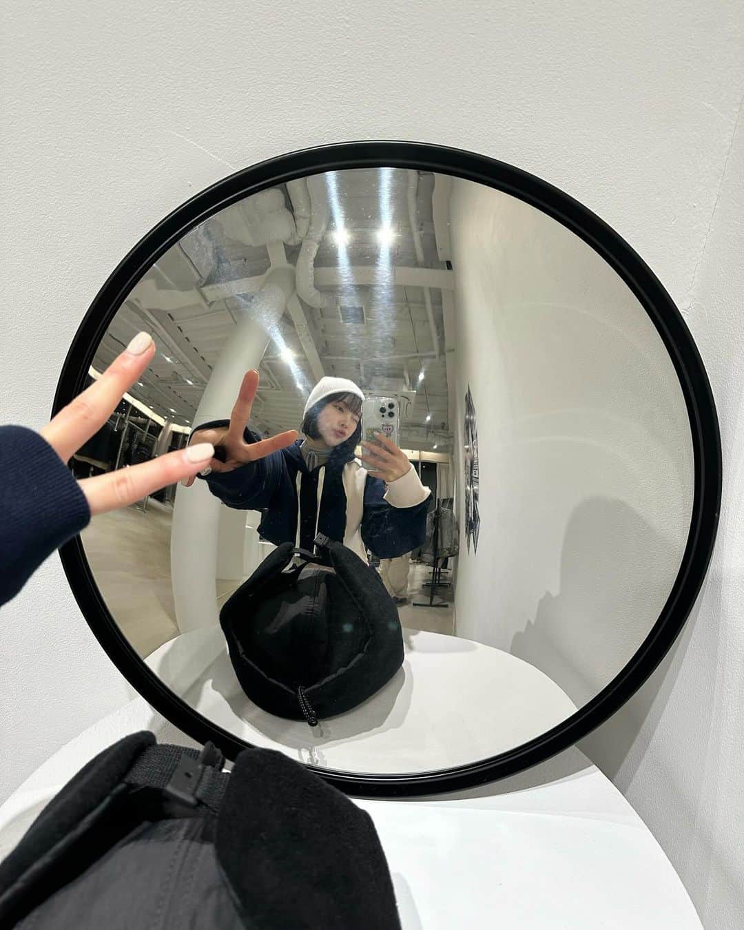 ソン・アミのインスタグラム：「@playian_jp @playian 행복한 하루🩶」