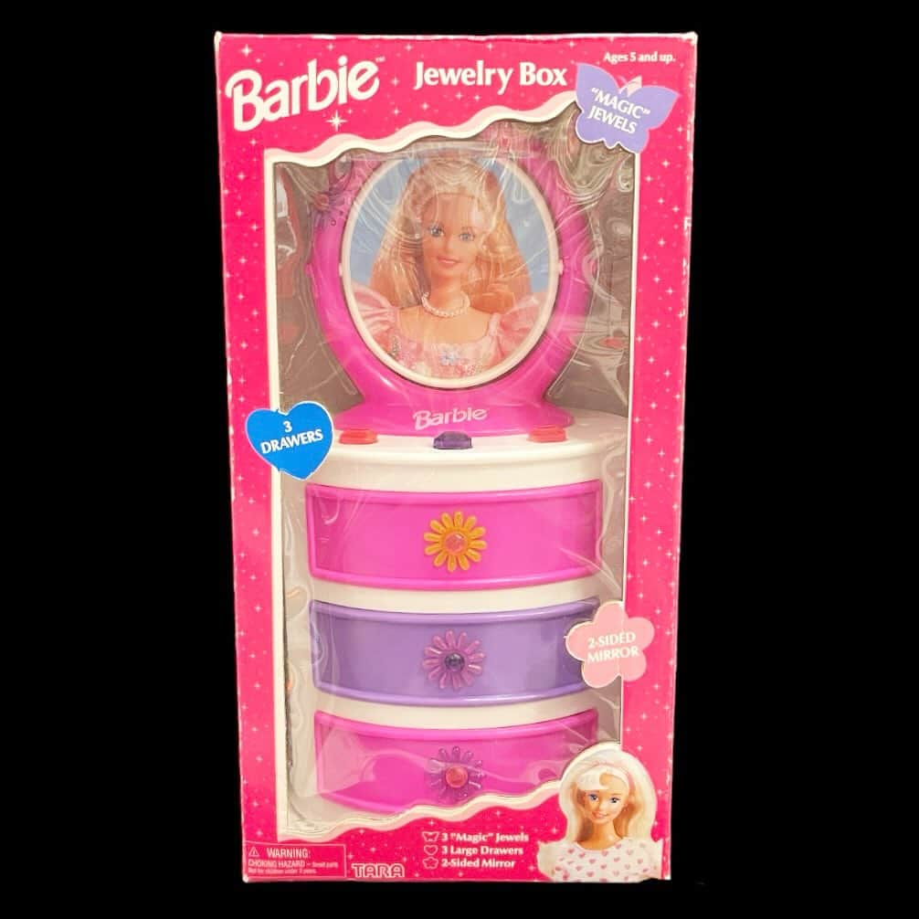 おもちゃやSPIRALのインスタグラム：「1996 Barbie Jewelry Box入荷しました💎  Dead Stock✨」