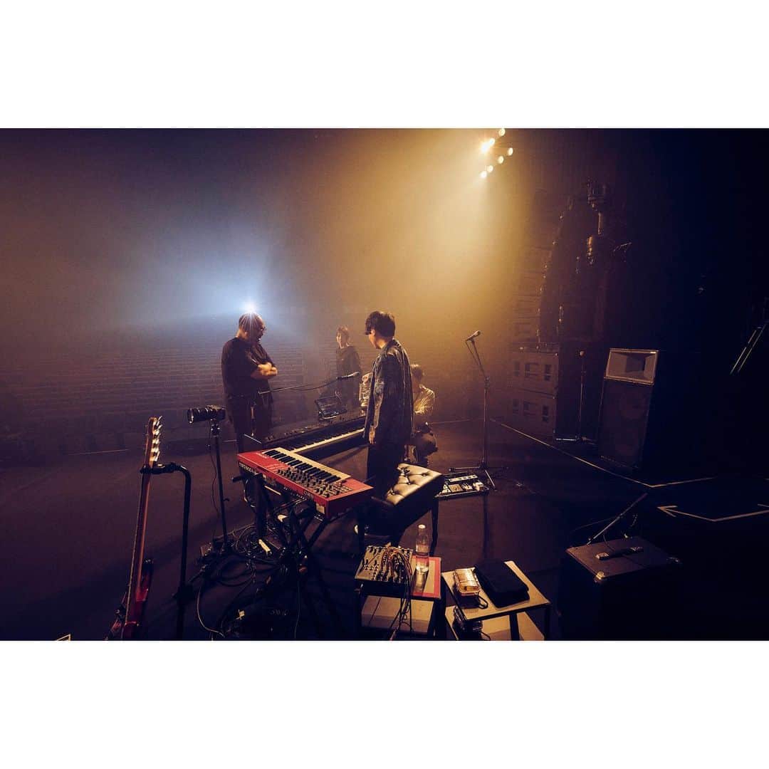 佐藤純一さんのインスタグラム写真 - (佐藤純一Instagram)「2023.10.07.There Is The Light.セッティングの様子。年末の"Beautiful Dreamer"EP、年明けのアジアツアーもよろしくお願いしますね。 #fhána10th #fhána #fhána_dreamer #fhána_ASIA2024」12月3日 18時14分 - junichisato__