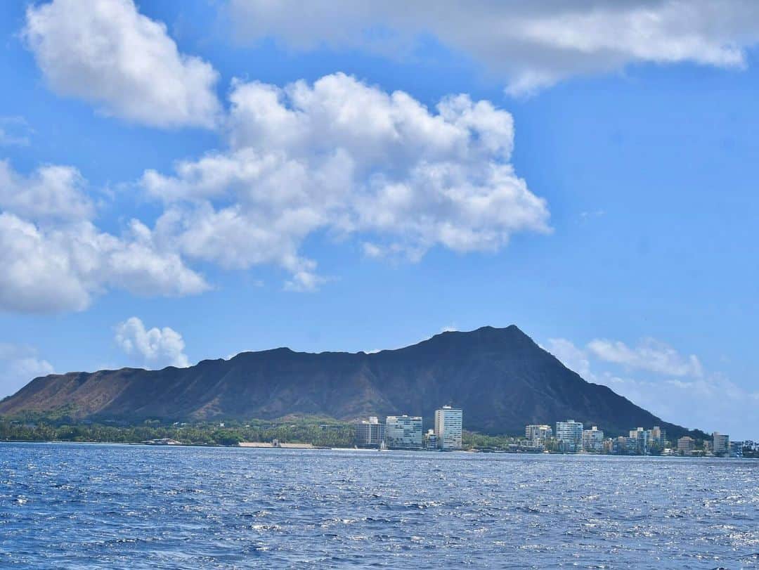 MIYUさんのインスタグラム写真 - (MIYUInstagram)「ハワイ旅行の様子をサブチャンネルに投稿しました✨ MIYU ASMR second☺︎で検索♪ 見に来てね♡  #PR #ハワイ #miyuasmr」12月3日 18時07分 - miyuasmr
