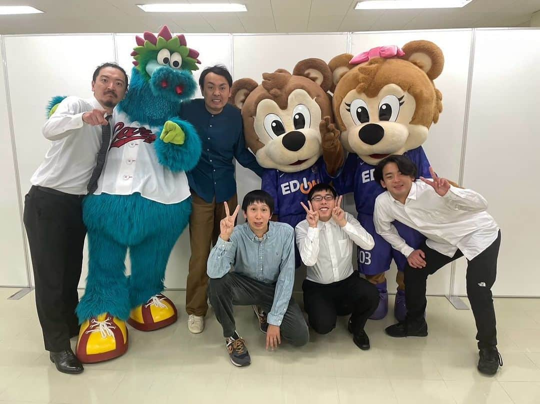 山根良顕さんのインスタグラム写真 - (山根良顕Instagram)「今日はイベントでキャラクター達と会えて最高でした！ お客さんも盛り上がってくれたし最高でした！ #サンチェ　#フレッチェ　#スラィリー  #スラィリーって発音難しい　#ゼンモンキー」12月3日 18時09分 - ungirls_yamane