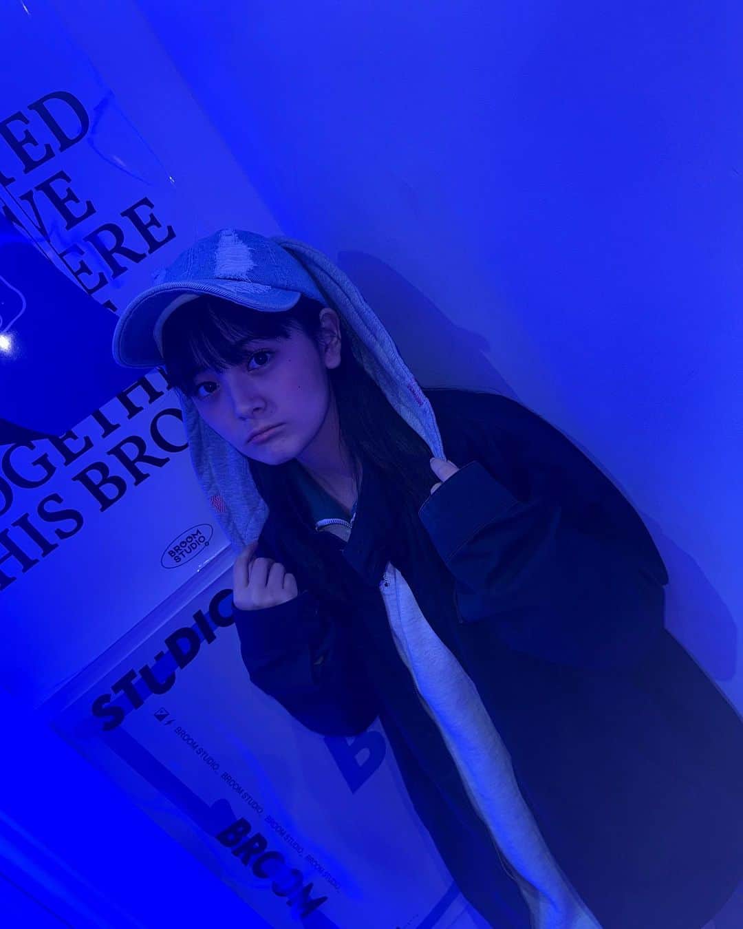 伊與田綾音さんのインスタグラム写真 - (伊與田綾音Instagram)「青い…！🩵💠💙  ここにいろんなお友達と行くのが好きです😍」12月3日 18時19分 - ayane_2136