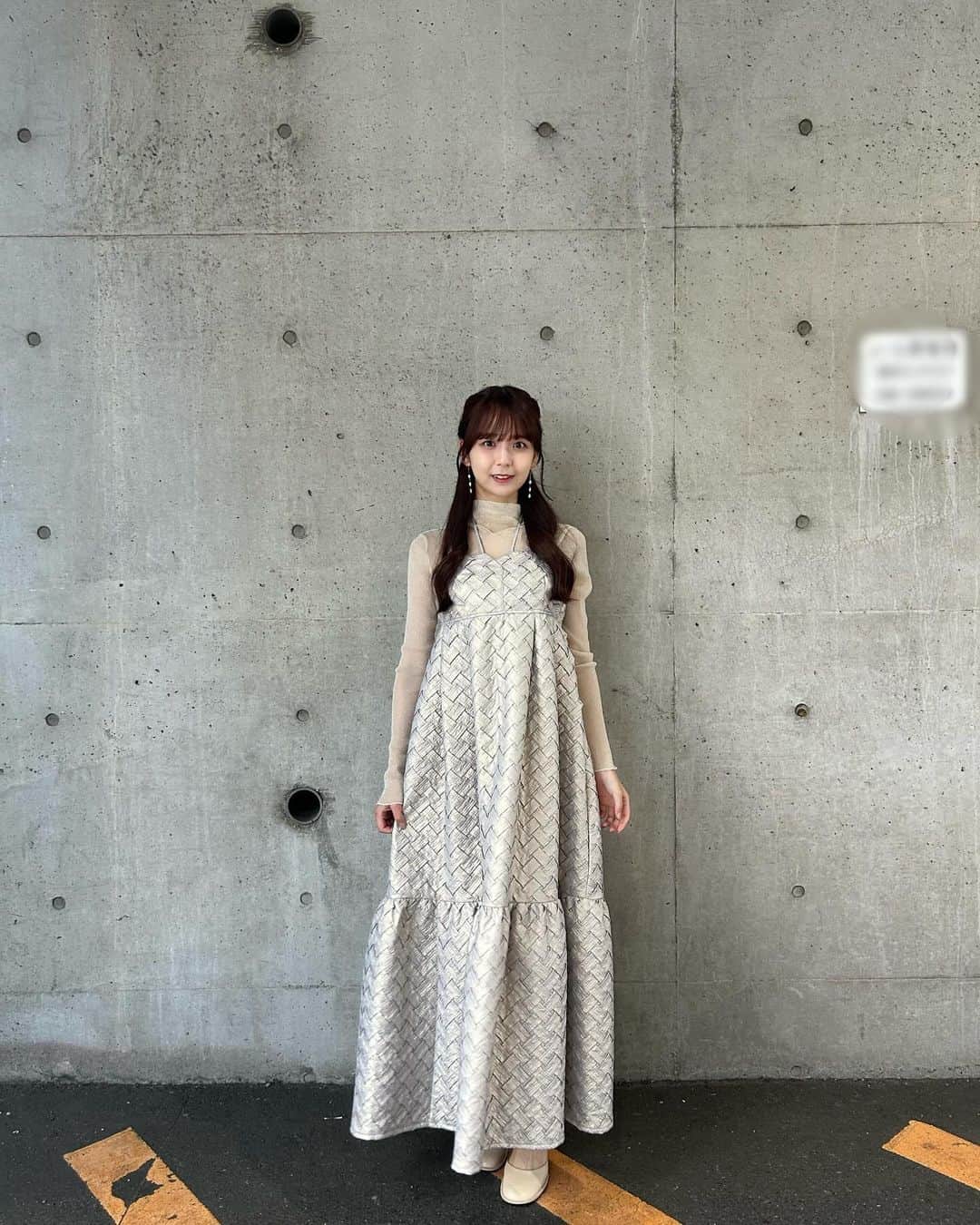 宮崎由加さんのインスタグラム写真 - (宮崎由加Instagram)「ふるさとの未来衣装🤵🏻‍♀️🍅 ⁡ 1〜3枚目　 ワンピース面白い生地🫧イヤーカフハートなの可愛い❤︎ Tops: @marte_vintage  @sahara_japon  One-piece: @marte_vintage @sahara_japon  Necklace: @nojess_official  Ear cuff: @nojess_official  Earrings: @nojess_official  ⁡ 4〜6枚目 ボリューム感がかわいい💭🤎アクセサリー上手に見せられない🫠笑 Tops,One-piece,Boots:  @reedit_official @the.pr_  Earrings: @grace__accessory  Ring: @reflection.co_official @the.pr_  ⁡ ⁡ 7〜8枚目 これ実はスカート2枚履いてるんだ〜🤟🏻引き続きアクセサリー上手に見せられない。顔。😇 Tops: @united_tokyo  Skirt: @fumiku_tokyo  Earrings: @naturali_jewelry  ⁡ ⁡ #衣装 #tbs #ふるさとの未来 #衣装協力 #大人かわいいコーデ #ワンピースコーデ #ロングヘア #ヘアアレンジ #フリルブラウス #きれいめコーデ #コーディネート  ⁡ ⁡」12月3日 18時22分 - yuka_miyazaki.official