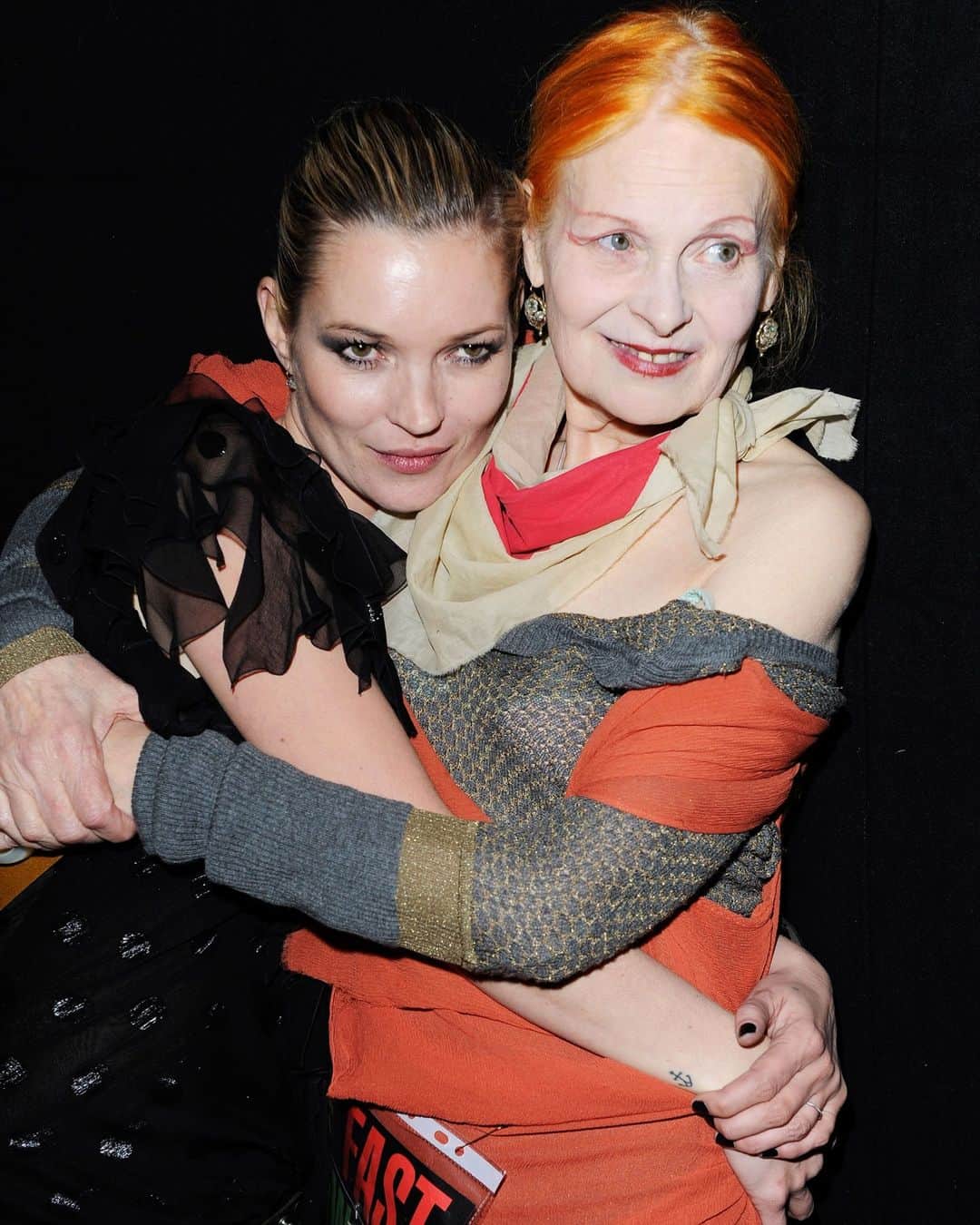 British Vogueのインスタグラム：「Thought you knew everything there was to know about #KateMoss’s style? Turns out the super always saves her unlikeliest looks for #TheFashionAwards. Flashes of turquoise! Florals! Fishnet! Moss’s revered wardrobe might have maintained an air of consistency over the decades, but she can still keep us on our toes. Ahead of the ceremony tomorrow, click the link in bio to look back through Kate’s history on the Fashion Awards red carpet.」
