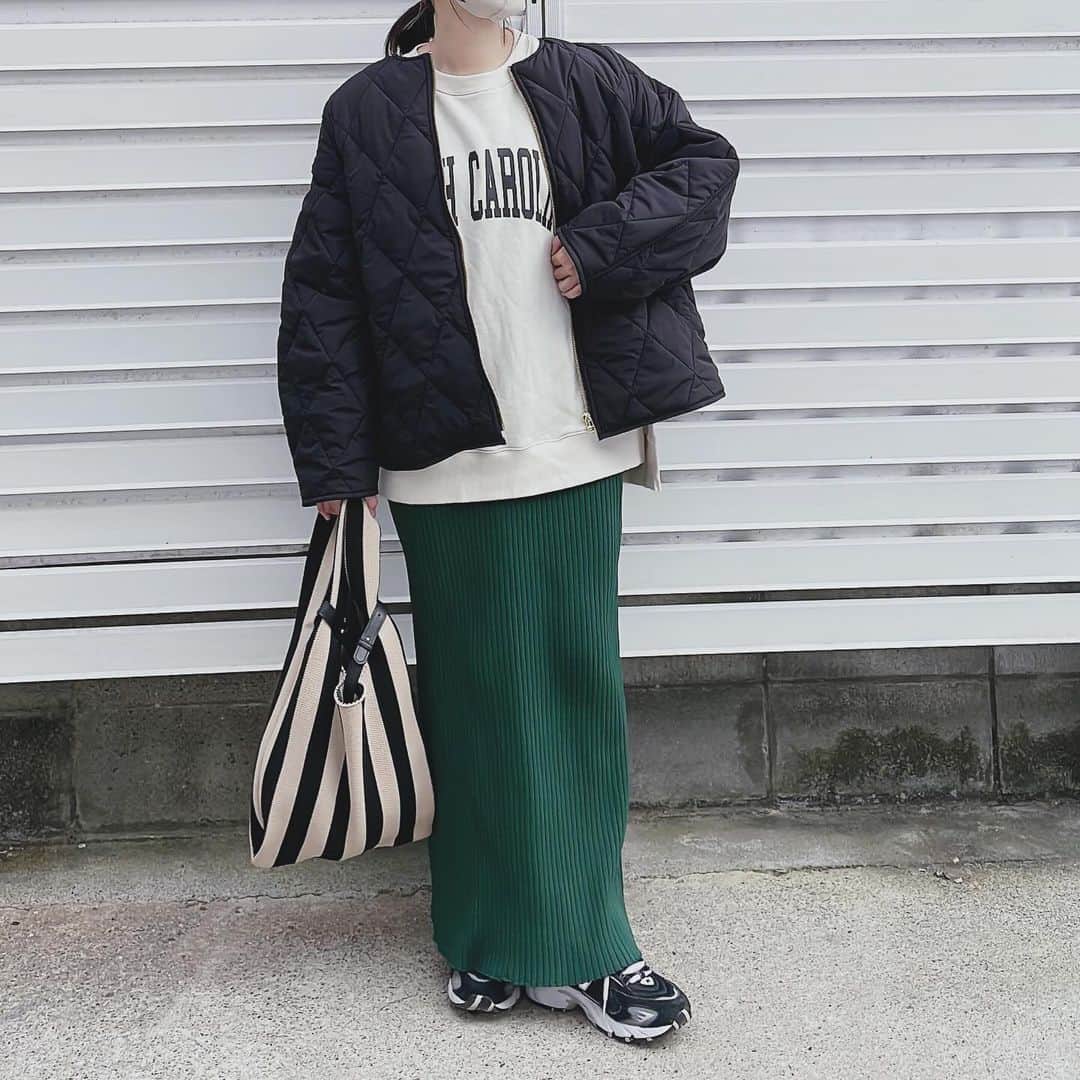 moyooonnさんのインスタグラム写真 - (moyooonnInstagram)「. ボアライナー付きのキルティングジャケット☺︎　 軽くてあったか♡ スキニーにもスカート、ワンピにも🫶🏻 バランスが取りやすいショート丈❣️  #キルティングジャケット @opaque.clip   . . . #PR#opaqueclip #オペークドットクリップ #低身長コーデ#スキニー #カジュアルコーデ #カジュアルファッション #プチプラコーデ#アラフォーコーデ」12月3日 18時35分 - moyooonn