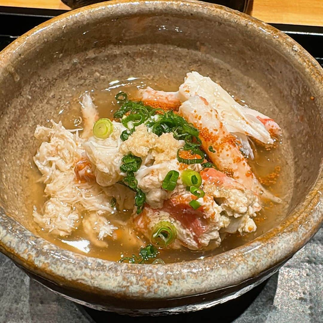 山岸久朗さんのインスタグラム写真 - (山岸久朗Instagram)「初訪問「和食瑞」。 おおーとっても楽しくて美味しい店だったあー！  ２つ言いたい😂  ５枚目の写真見て。店内の電波が悪くて、Wi-Fiを用意してるのはいいんだけど、パスワードの長さよ！打ち込む気なくすわ！笑笑  それと８枚目の釜飯。選ぶんめちゃめちゃムズい‼️あなたなら何食べます？  #あなたならどうする  #あなたなーらどうするー  #和食瑞 #同心町和食瑞  #同心町」12月3日 18時37分 - yamaben