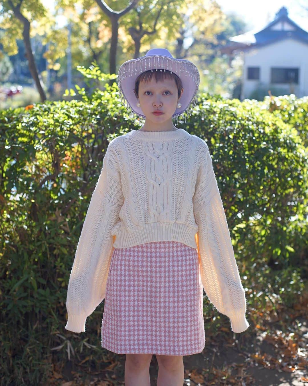 PUNK CAKEさんのインスタグラム写真 - (PUNK CAKEInstagram)「✨ONLINE STORE NEW ARRIVAL✨  ✨Western kirakira fringe hat ✨Remake short cable knit sweater ✨Pink houndstooth check mini skirt ✨Knit collar 【SOLD】  12月営業日/ 月,木,金,土,日 営業時間/ 13:00～20:00  住所/ 東京都目黒区鷹番3-4-10 2F」12月3日 18時47分 - punk_cake