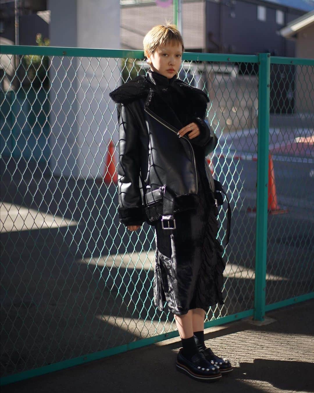 PUNK CAKEさんのインスタグラム写真 - (PUNK CAKEInstagram)「✨ONLINE STORE NEW ARRIVAL✨  ✨Fake leather riders boa jacket  ✨Oriental velvet dress 【SOLD】  12月営業日/ 月,木,金,土,日 営業時間/ 13:00～20:00  住所/ 東京都目黒区鷹番3-4-10 2F」12月3日 18時51分 - punk_cake