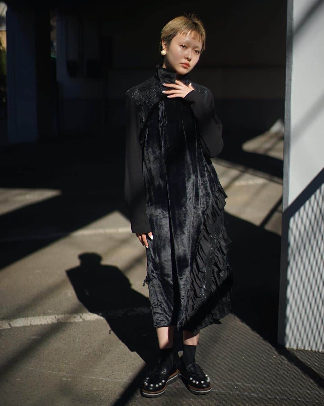 PUNK CAKEさんのインスタグラム写真 - (PUNK CAKEInstagram)「✨ONLINE STORE NEW ARRIVAL✨  ✨Fake leather riders boa jacket  ✨Oriental velvet dress 【SOLD】  12月営業日/ 月,木,金,土,日 営業時間/ 13:00～20:00  住所/ 東京都目黒区鷹番3-4-10 2F」12月3日 18時51分 - punk_cake