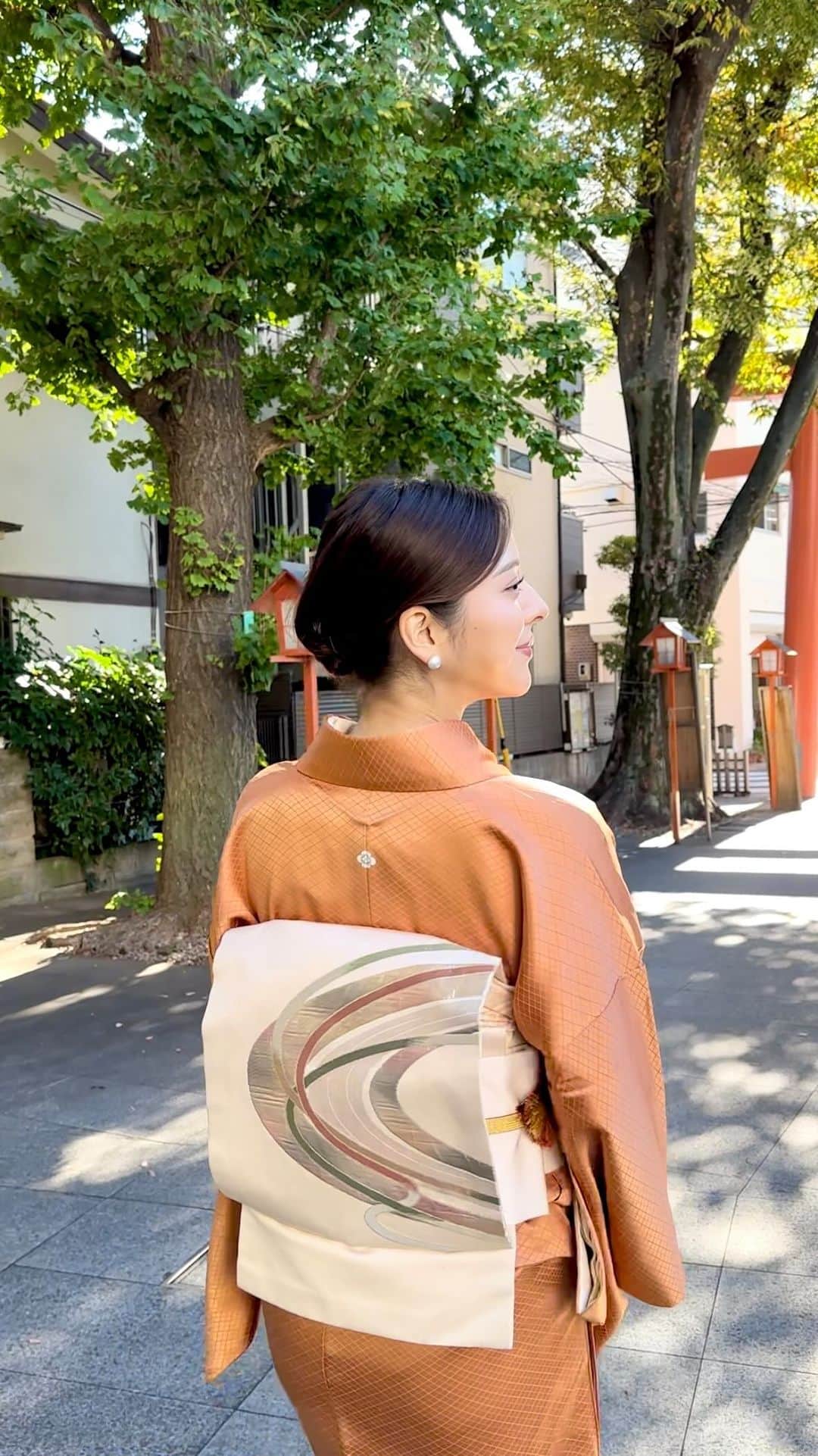 天野一菜のインスタグラム：「帯とアップヘアもお気に入りだから後ろ姿も👘🍁」