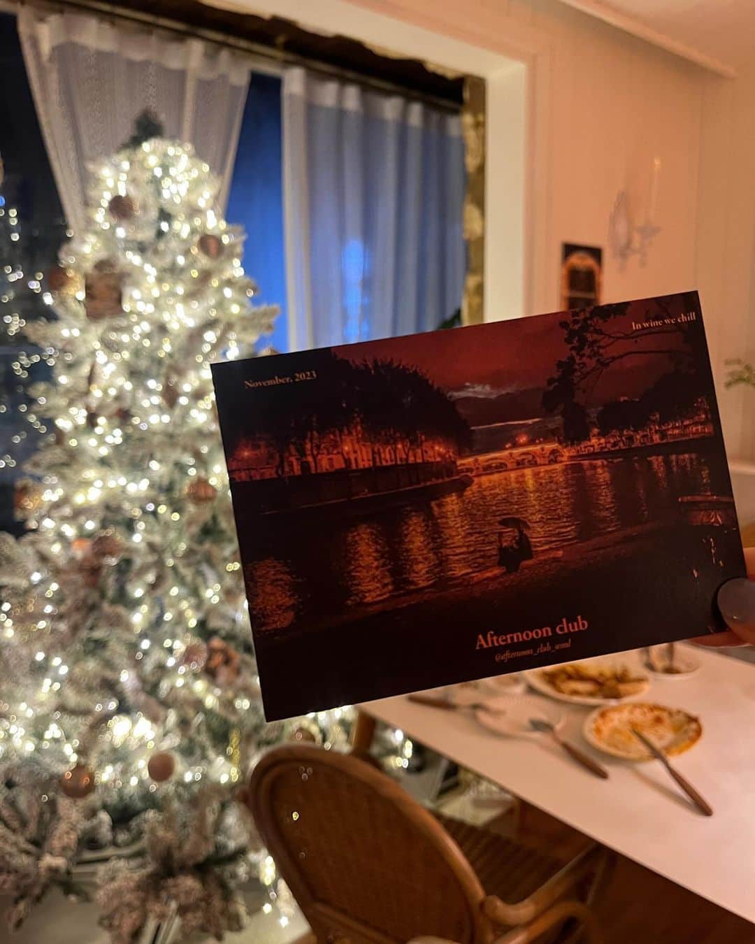 ミンヒ さんのインスタグラム写真 - (ミンヒ Instagram)「#애프터눈클럽  크리스마스 즐기러 꼭 가고 싶었던 곳 중 하나❤️ 어렵게 예약해서 다녀옴🎄 너무 예쁘고 맛있고 매우 만족스러웠음 :)  (생일 아닙니당,,🙄)」12月3日 19時16分 - juminhee