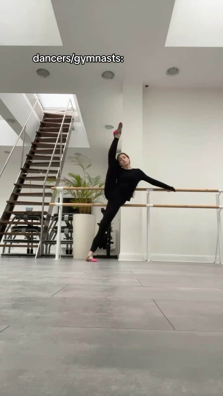 Ballet Is A WorldWide Languageのインスタグラム：「Too accurate 😂 @anastasiyadance_   #worldwideballet ✨🥰🫶🏻」