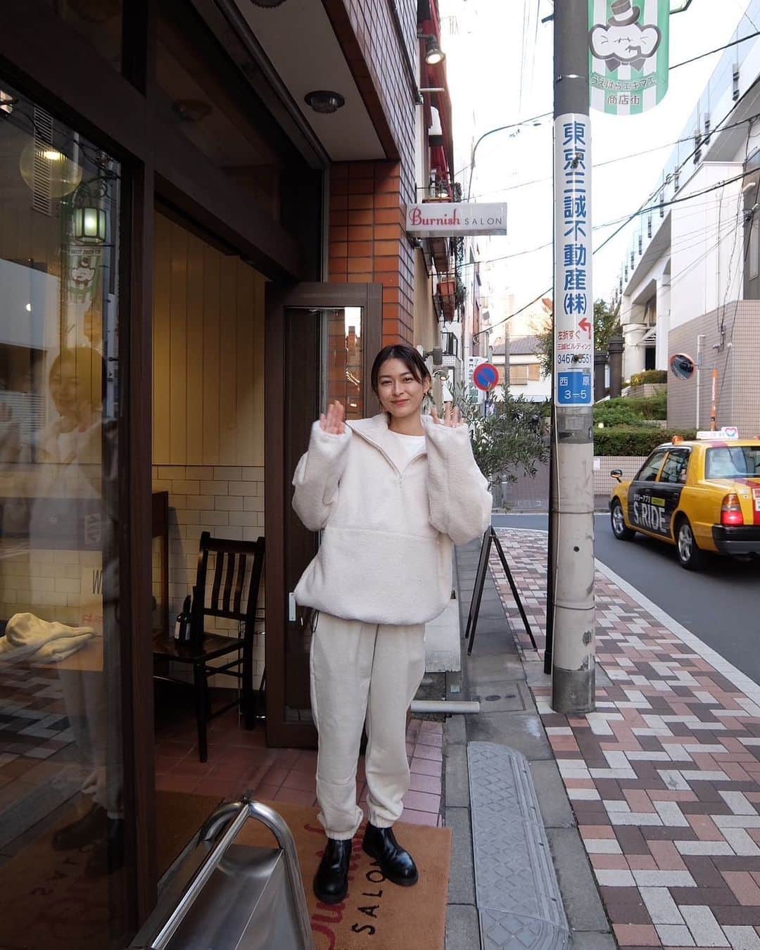 松本瞳のインスタグラム：「あったかコーデ⛄️ @1f_clothing のアイテム、どれ組み合わせても可愛くて🥹 サーマルのトップスを買い足す予定☺️楽しみ . 📷 @maasao」