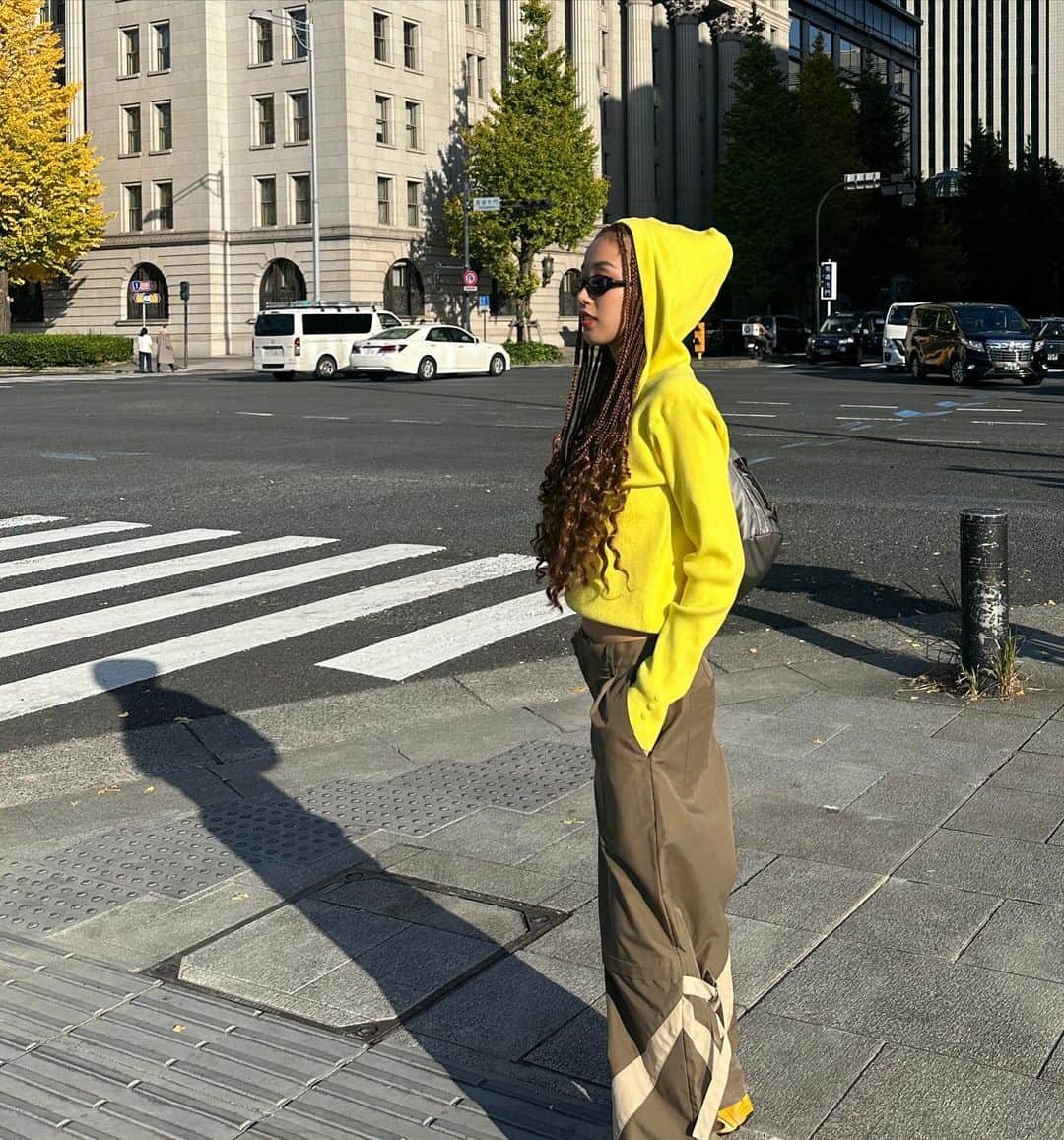 川本七海さんのインスタグラム写真 - (川本七海Instagram)「まるでここはどこ？な場所🇯🇵 ブレイズにすると顔が小さく見えるという事がわかりました」12月3日 21時30分 - namikawamoto