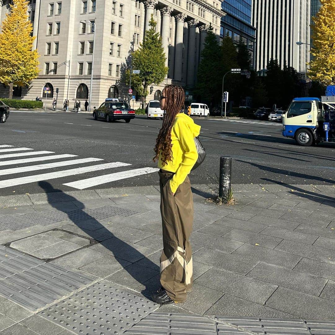 川本七海さんのインスタグラム写真 - (川本七海Instagram)「まるでここはどこ？な場所🇯🇵 ブレイズにすると顔が小さく見えるという事がわかりました」12月3日 21時30分 - namikawamoto