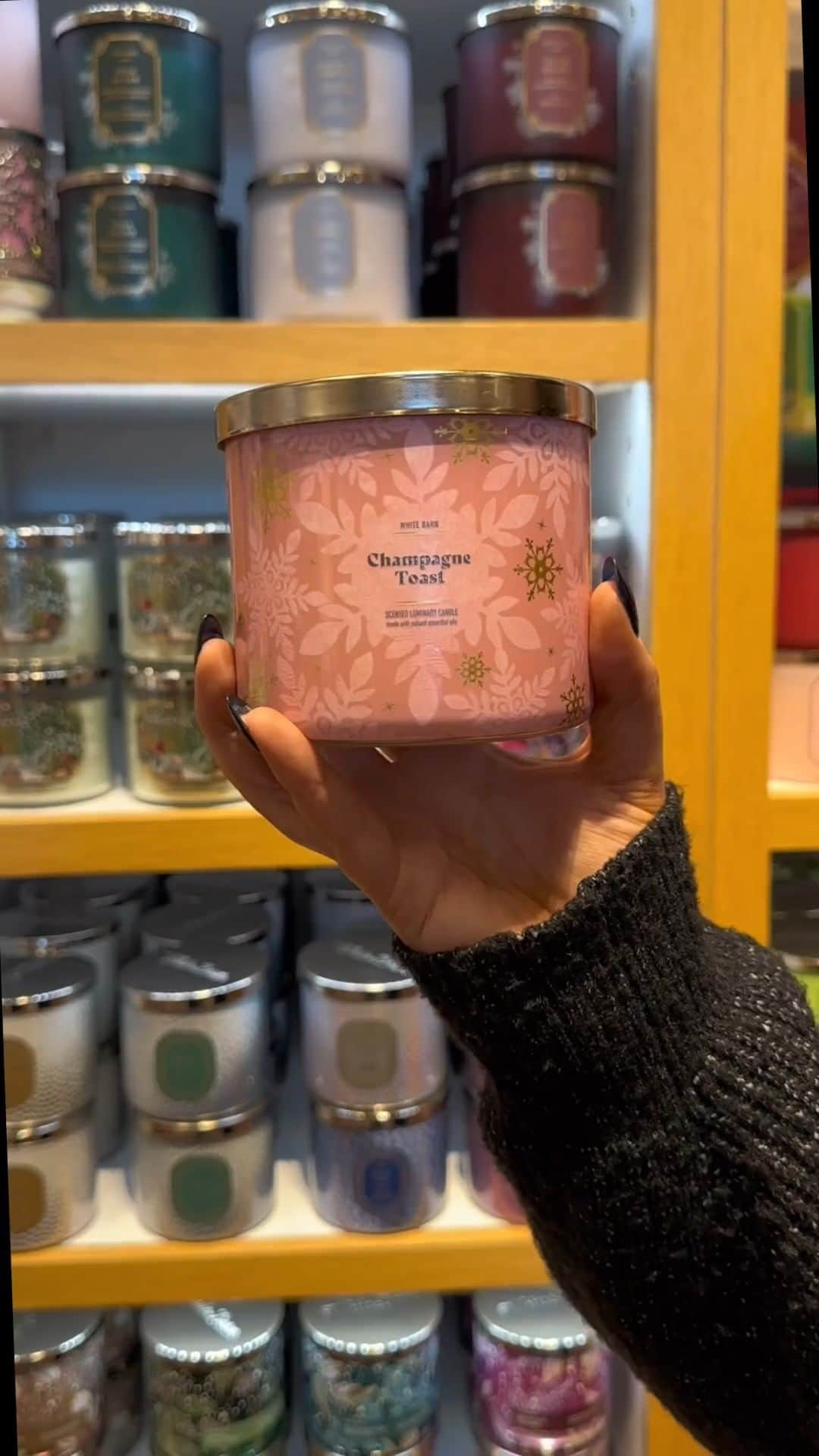 Bath & Body Worksのインスタグラム：「ANNUAL #CANDLEDAY ENDS TODAY‼️ Don't miss out on the Candle-tastic fun with $9.95 ALL 3-Wick Candles 🕯️ NOW IN STORES ONLY 🛍️! ​」