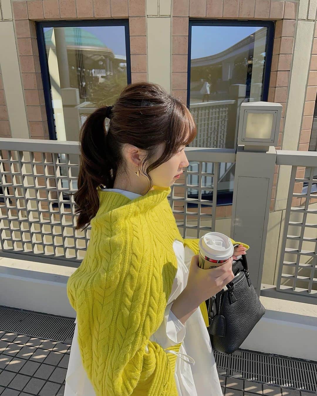 山岸理子さんのインスタグラム写真 - (山岸理子Instagram)「* 🧶🐥⸒⸒ ⁡ 冬はニットしか勝たん。 ⁡ #山岸理子」12月3日 21時49分 - riko_yamagishi.official
