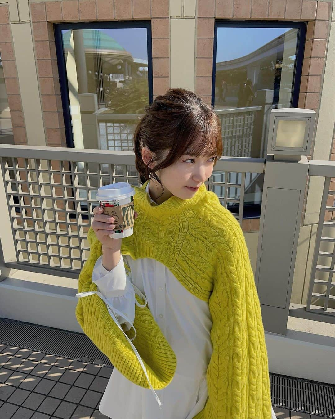 山岸理子さんのインスタグラム写真 - (山岸理子Instagram)「* 🧶🐥⸒⸒ ⁡ 冬はニットしか勝たん。 ⁡ #山岸理子」12月3日 21時49分 - riko_yamagishi.official