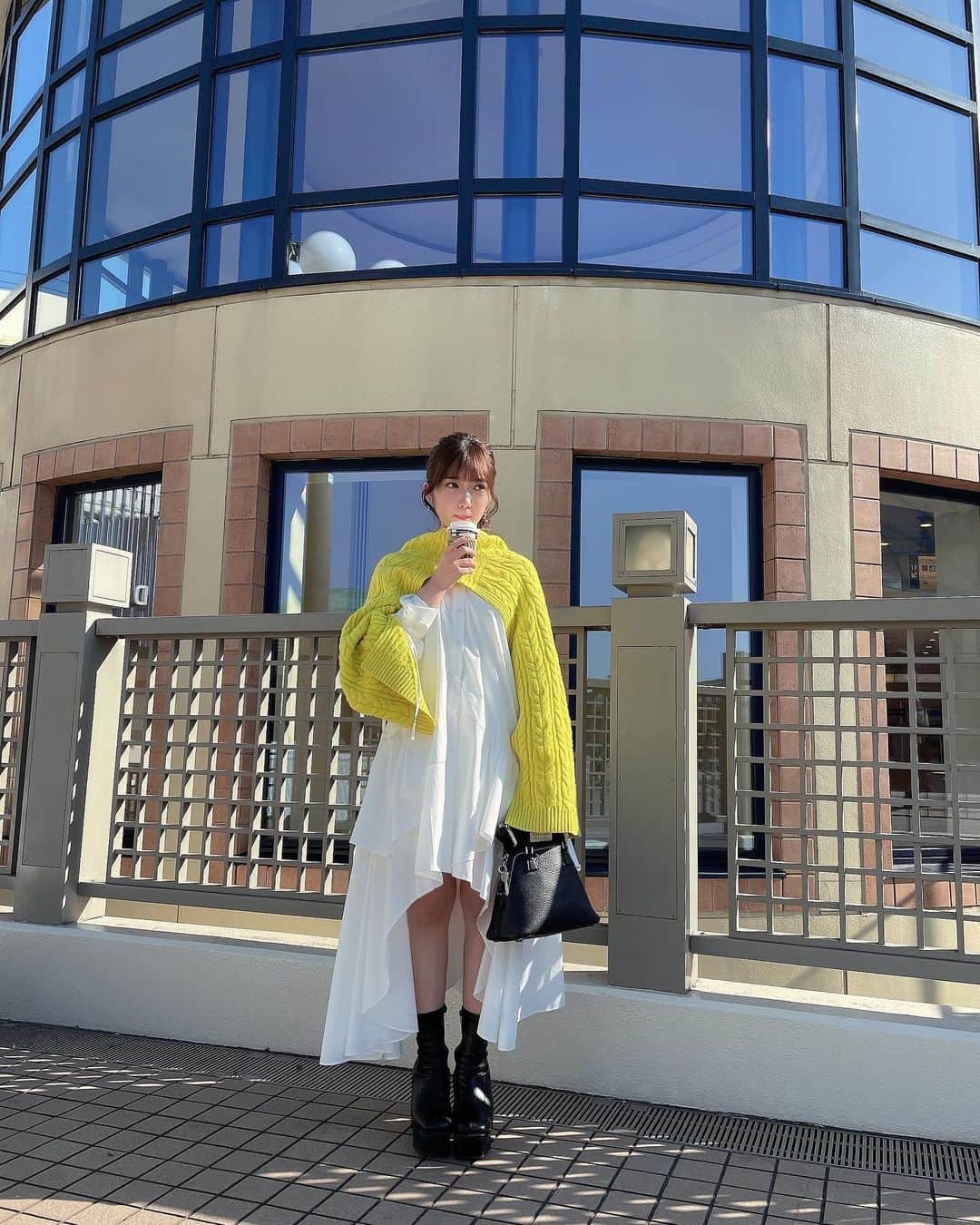 山岸理子さんのインスタグラム写真 - (山岸理子Instagram)「* 🧶🐥⸒⸒ ⁡ 冬はニットしか勝たん。 ⁡ #山岸理子」12月3日 21時49分 - riko_yamagishi.official