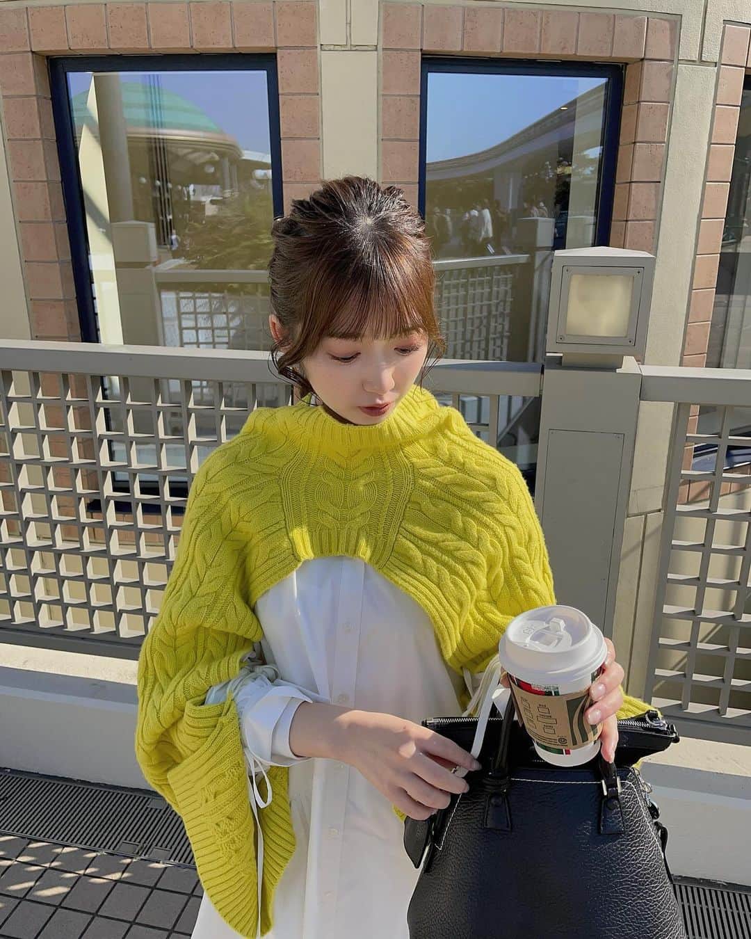 山岸理子さんのインスタグラム写真 - (山岸理子Instagram)「* 🧶🐥⸒⸒ ⁡ 冬はニットしか勝たん。 ⁡ #山岸理子」12月3日 21時49分 - riko_yamagishi.official