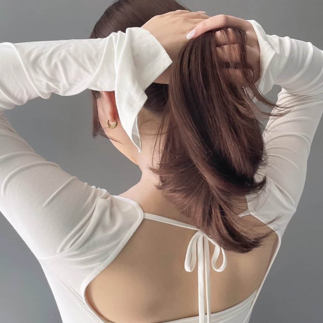 YochiMiku のインスタグラム：「choco brown🤎  透明感も欲しいし🪞こっくり冬っぽさも欲しい🦌 チョコレートみたいな美味しそうbrown🥄」
