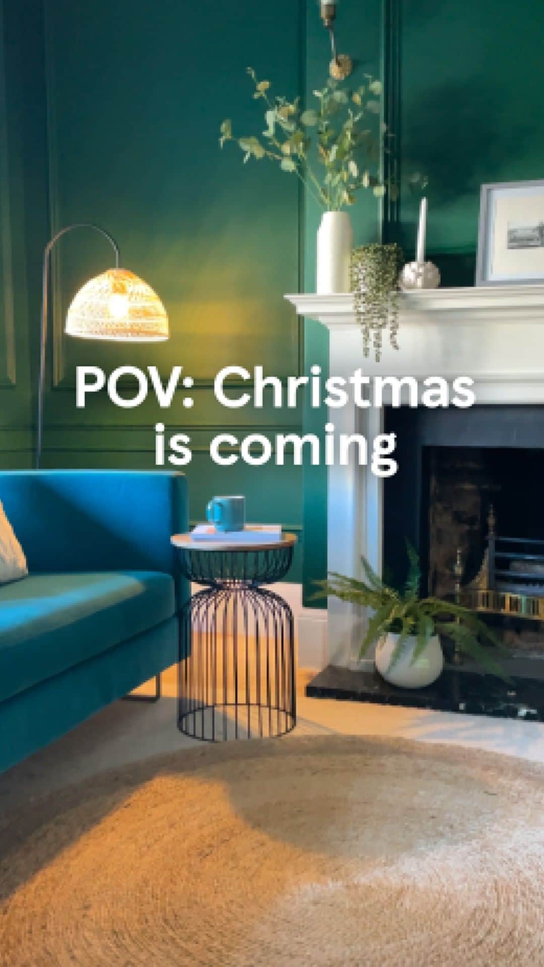 Tesco Food Officialのインスタグラム：「Can’t wait to #BecomeMoreChristmas and transform your living room into a winter wonderland? 🎄 🌟 We can help you get your festive fix with our selection of show-stopping Christmas decorations. Head to the link in the bio to see more decs.」