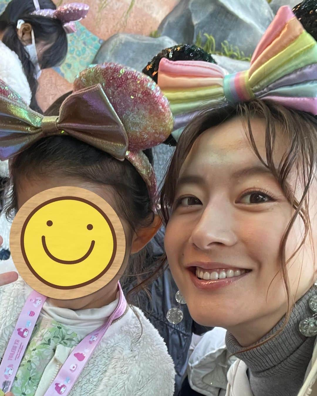 大島由香里さんのインスタグラム写真 - (大島由香里Instagram)「なにげに今年初ディズニー 🐭🏰🎈🌏🌋🚢🐚🧜‍♀️🐠🌺🕌🧞‍♂️ この時期は園内が特にキラキラしてる気がする🎄 30分待ちを積み重ねてアトラクション9個 夜のショーに1人ポロポロ感涙しながら帰りました ソアリンはプレミアアクセス取りそびれ、流石のスタンバイ時間に断念……次回こそ！！  #東京ディズニーシー #ディズニークリスマス #tokyodisneysea #disney #christmas」12月3日 22時09分 - yukari__oshima