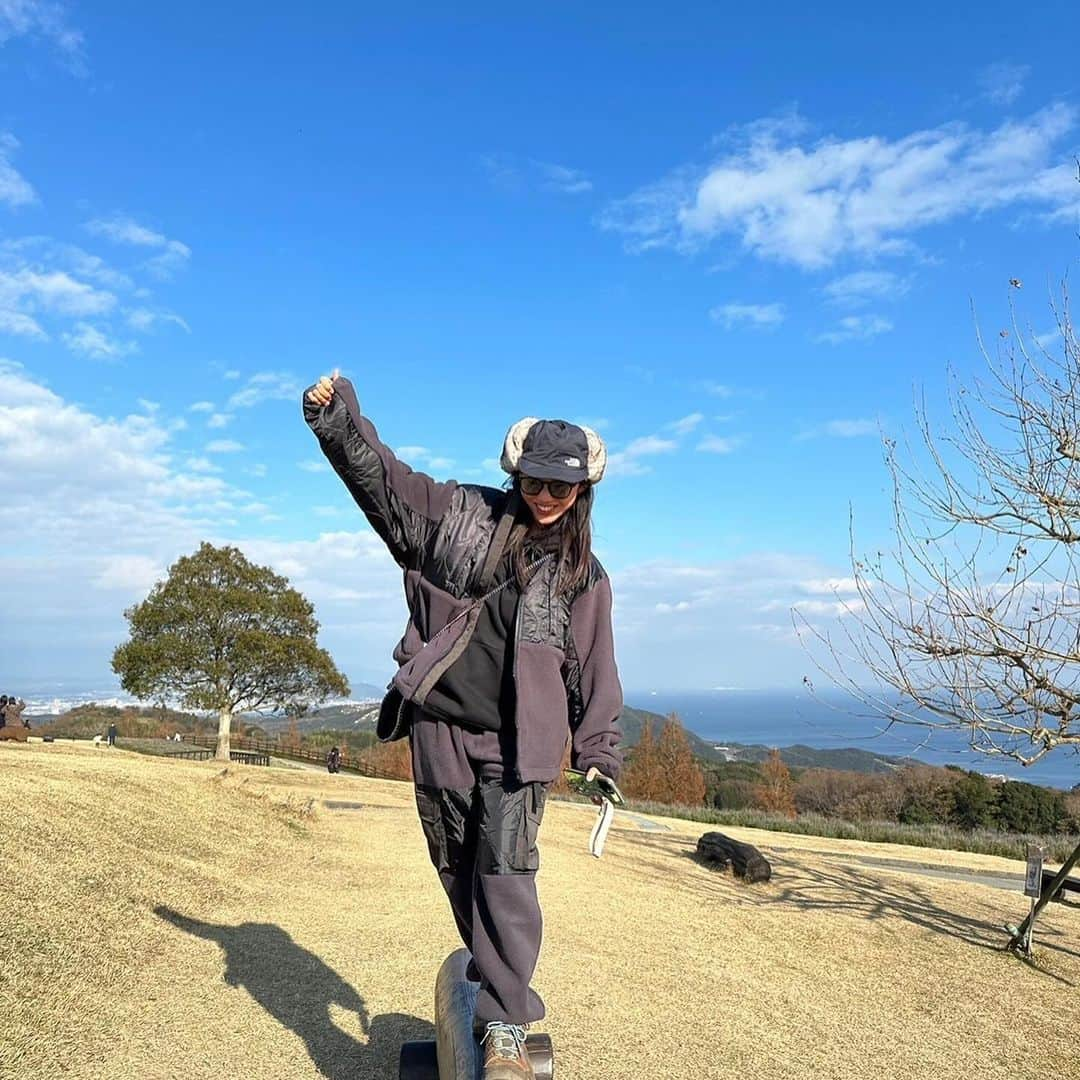 薮下柊さんのインスタグラム写真 - (薮下柊Instagram)「秋模様🍁🍂  淡路島でめっちゃ美味しいスパイスカレー食べて、自然感じて幸せいっぱいの1日☺️✨  @libere_official のセットアップも可愛い🫶🏻」12月3日 22時06分 - __yabushita_shu__