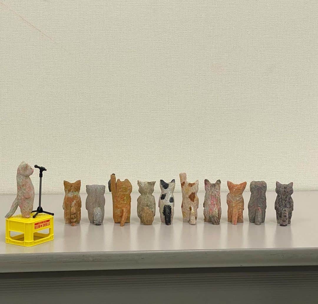 花房さくらさんのインスタグラム写真 - (花房さくらInstagram)「今日もこの世界に新しい猫たちが誕生しました。 みんないい顔してるね！  今年最後の彫刻講座、楽しかったです❣️  #nhk文化センター西宮ガーデンズ教室  #woodcarving #cat #sculpture #hanafusasakura」12月3日 22時07分 - sakura_hanafusa