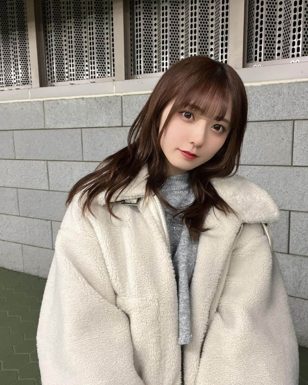 梅原麻緒さんのインスタグラム写真 - (梅原麻緒Instagram)「この服可愛いから今度全身見せたい！ギラギラしてて可愛いの！！」12月3日 22時13分 - teratera_mao