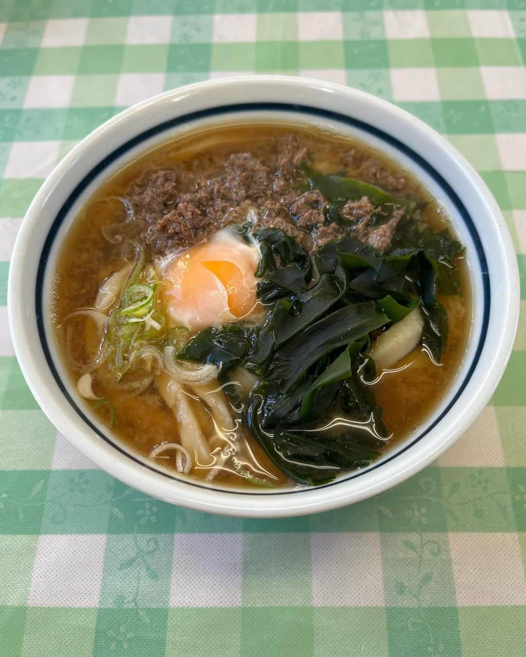 MASAHさんのインスタグラム写真 - (MASAHInstagram)「元は取るタイプ。 初めての吉田うどんが美味しかった。 どうしても食べたくて試合の合間に片道45分 食事時間5分で往復した。 無駄な努力が大好き。」12月3日 23時00分 - masah977