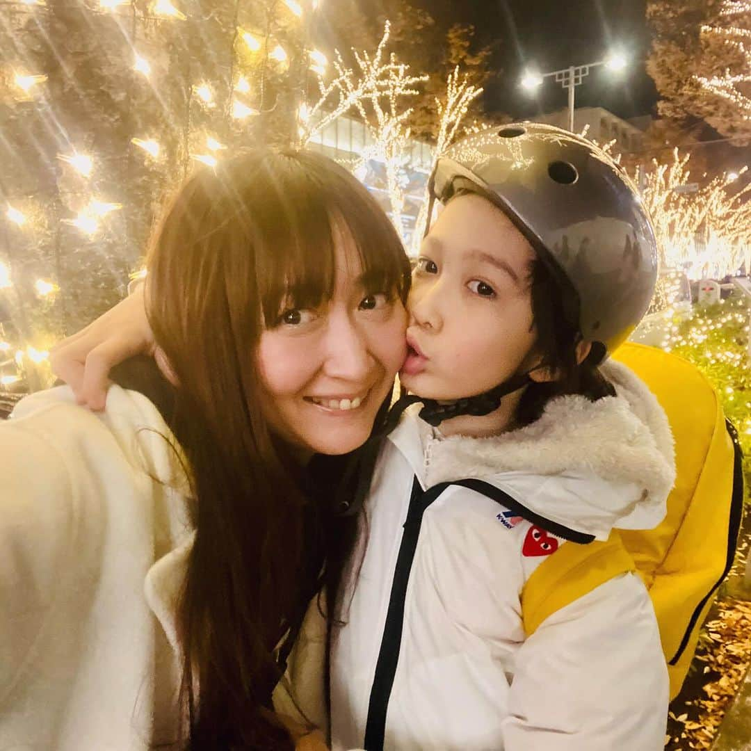 KOKIAのインスタグラム：「表参道のクリスマス🎄ライトアップがはじまりました！！早々レオちゃんとデートしてきました。もう12月なんだね！！」