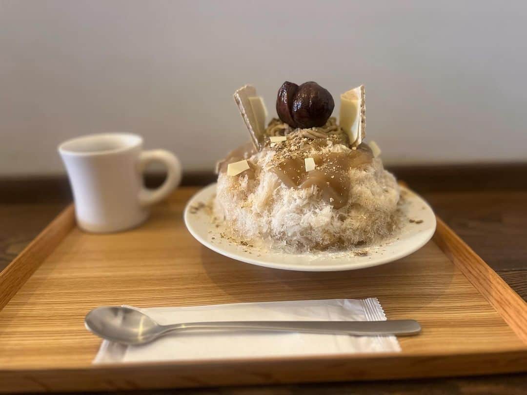 原田麻子のインスタグラム：「モンブラン  大好きなモンブラン あるうちはずっと食べます…  #かき氷#かき氷🍧#おやつ#ごはん#sweets#shaveice#東京かき氷」