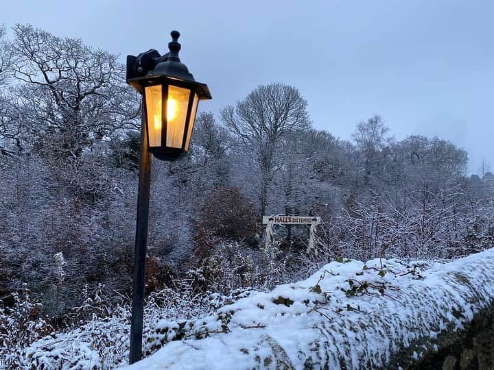 ベーミッシュ美術館さんのインスタグラム写真 - (ベーミッシュ美術館Instagram)「Snowy Sunday at Beamish Museum 😍❄️」12月4日 0時49分 - beamish_museum