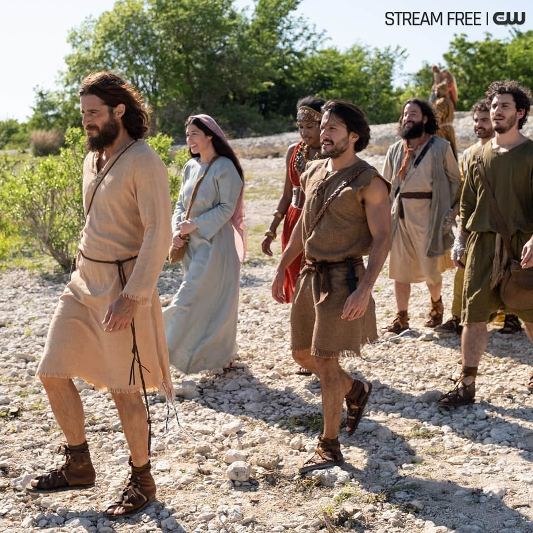 The CWのインスタグラム：「Jesus has a very important journey ahead. #CWTheChosen airs TONIGHT at 8/7c on The CW!」