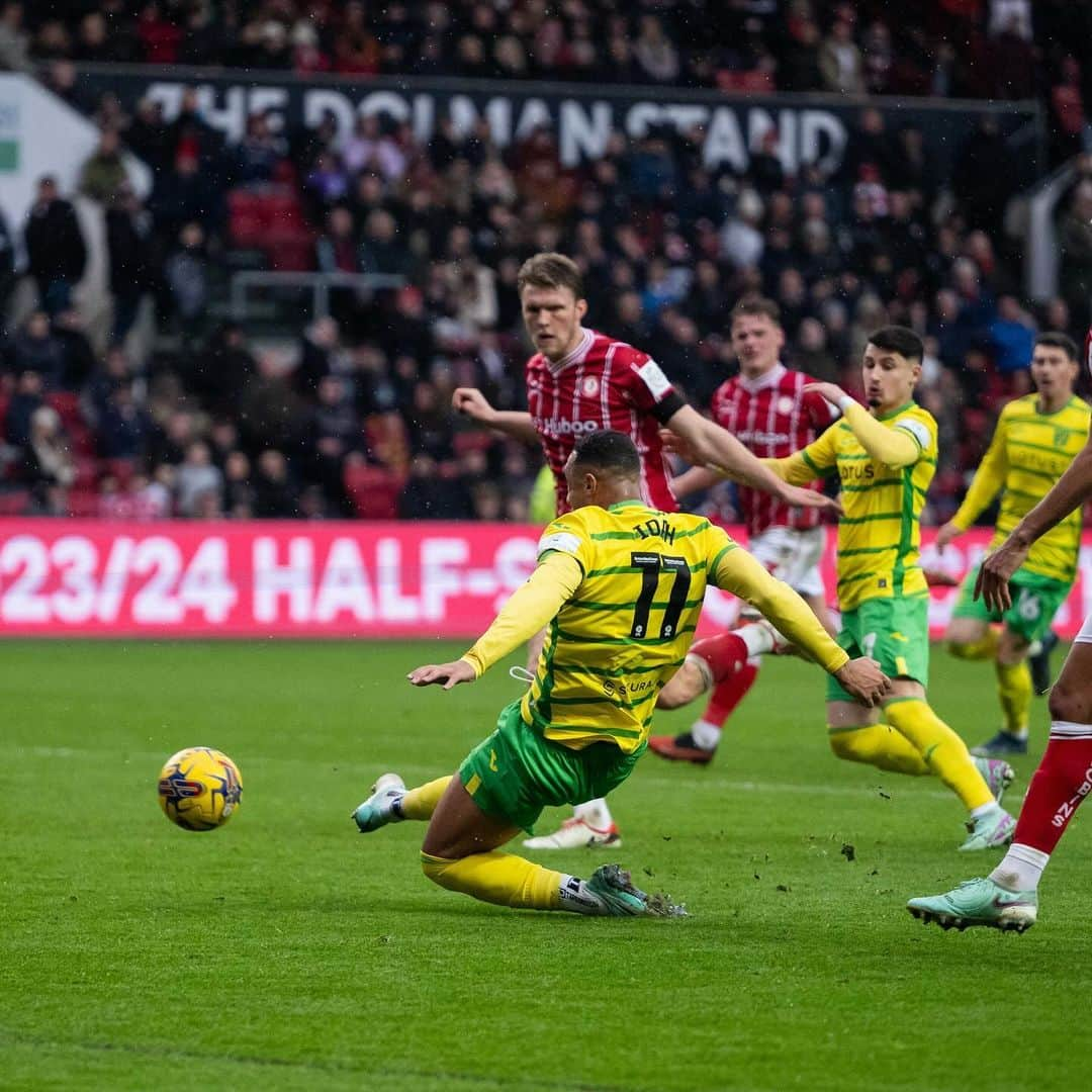 ノリッジ・シティFCさんのインスタグラム写真 - (ノリッジ・シティFCInstagram)「Cool as you like 🥶」12月4日 1時07分 - norwichcityfc