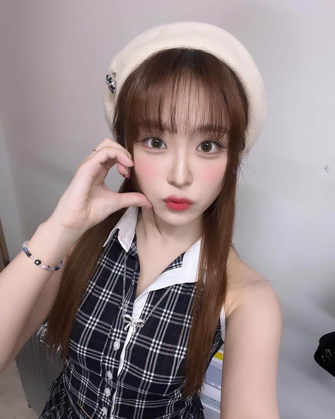 岸田莉里花さんのインスタグラム写真 - (岸田莉里花Instagram)「12/15に豊洲PITで開催される　 【FCLIVE FAMILY CONCERT】 1部 13:30からの MCをさせて頂くことになりました☺️🩷 初のMCなので緊張もありますが精一杯頑張るので応援に来てください！！！待ってます😌🤍 12월 15일 토요슈 PIT에서 개최되는  【FCLIVE FAMILY CONCERT】 1부 13:30부터 MC를 하게 되었습니다☺️🩷 첫 MC라서 긴장도 되지만 열심히 할 테니까 응원하러 와주세요!!! 기다릴게요😌🤍 #ily1 #豊洲pit #fclive」12月4日 1時21分 - noguririka