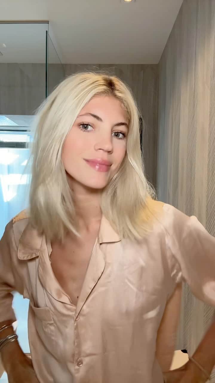 デヴォン・ウィンザーのインスタグラム：「If only it really took me only 48 seconds to get ready 😂 #grwm」