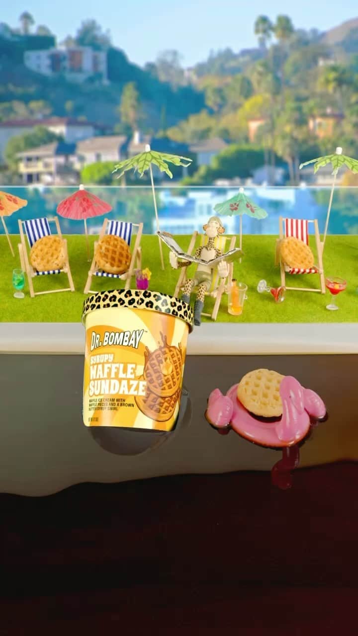 スヌープ・ドッグのインスタグラム：「Sunday vibe wit tha @drbombaysnax 🍨」