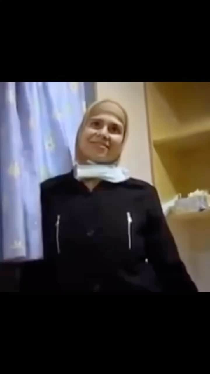 デブラ・メッシングのインスタグラム：「Unfortunately there are people who live to die.  We love life.  #whatsthesolution  #hamás #islamicjihadists 🎬Source: HBO documentary “Precious Life.” She is in an Israeli hospital talking to the Israeli doctor who just saved her son’s life by performing a transplant. The donor was a Jewish boy.」